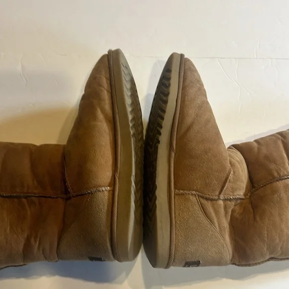 UGG Classic Tall boots genuine leather upper in chestnut brown sheepskin lining - Picture 5 of 16